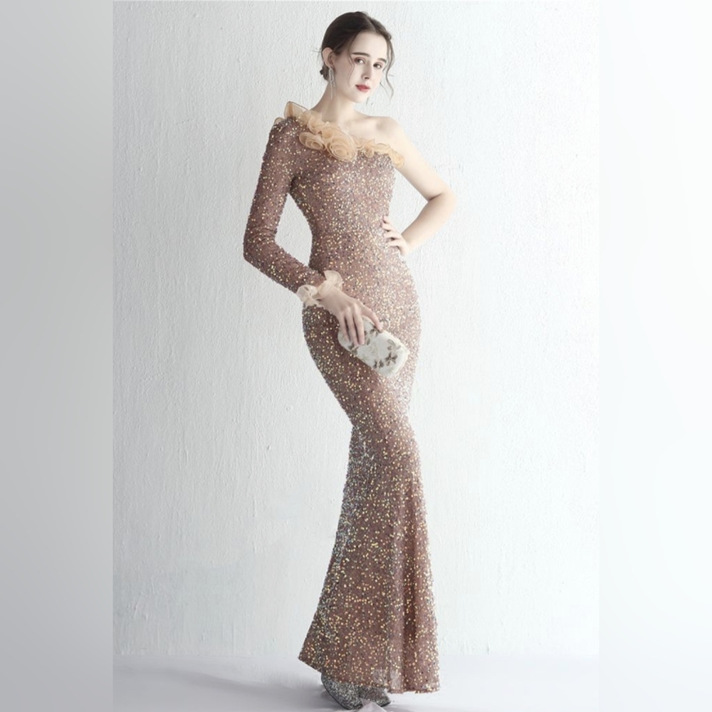 NWOT Chicwish One-Shoulder Organza Trim Sequined Gown in Light Tan. XS